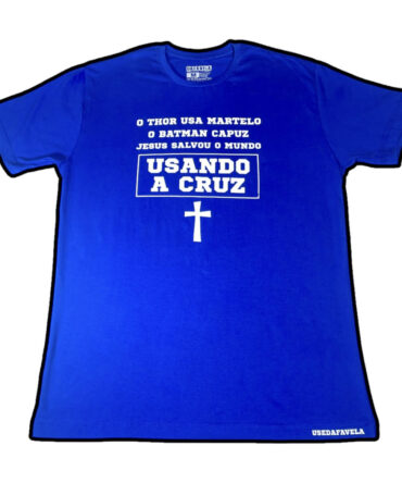 Camisa DaFavela - Usando a Cruz